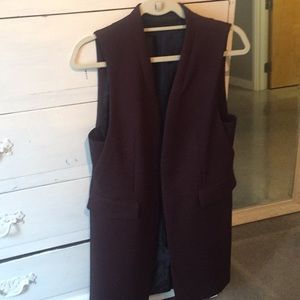 Longer vest in oxblood